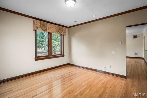 Tiny photo for 10000 Hilltop Drive, St Louis, MO 63128 (MLS # 25064570)