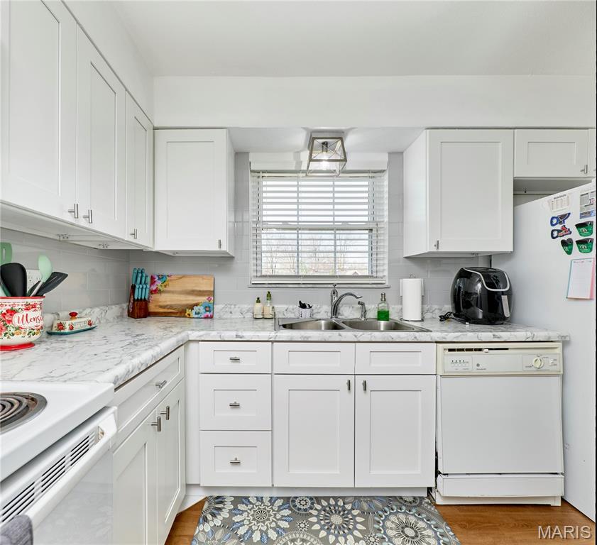 Chateau De Ville Condo Sec - Residential