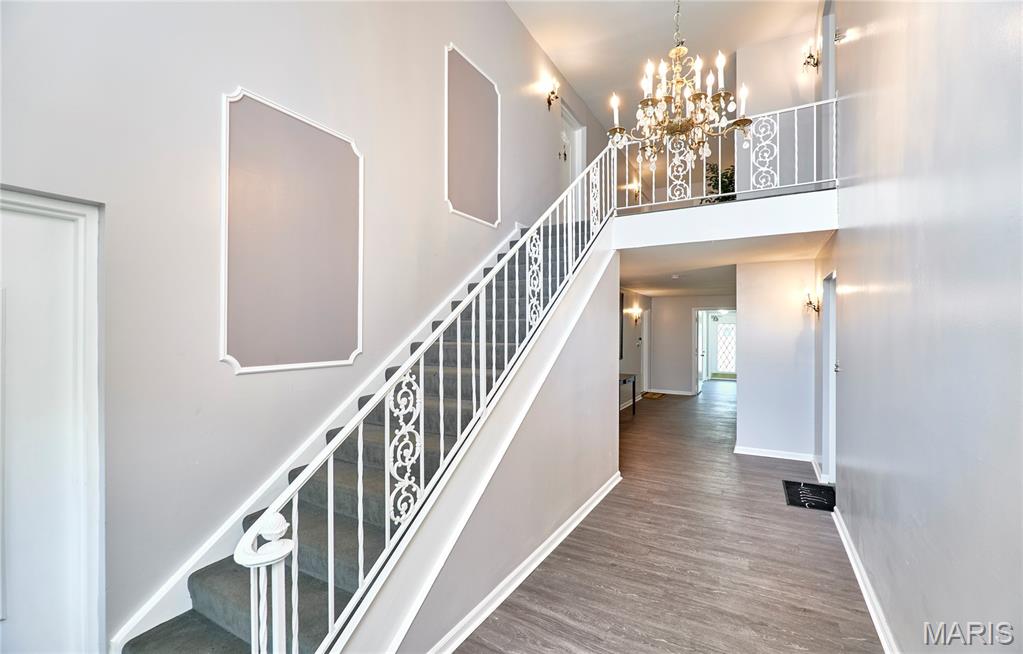 Chateau De Ville Condo Sec - Residential