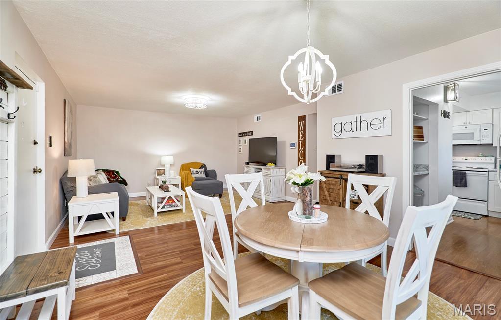 Chateau De Ville Condo Sec - Residential