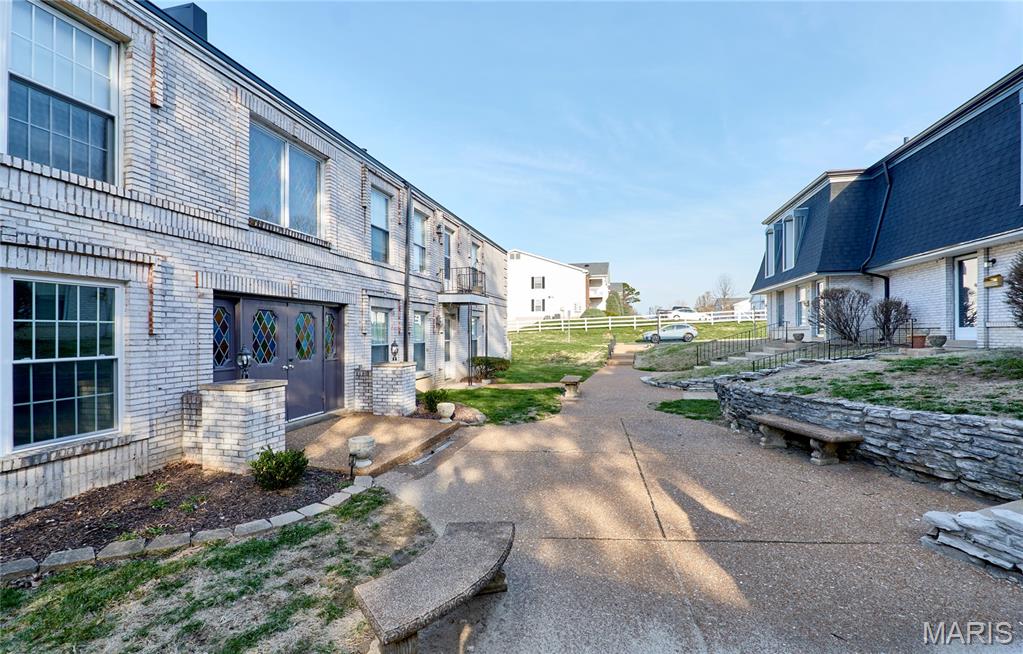 Chateau De Ville Condo Sec - Residential