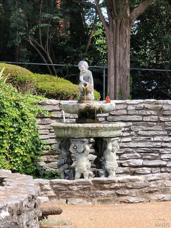 Chateau De Ville Condo Sec - Residential