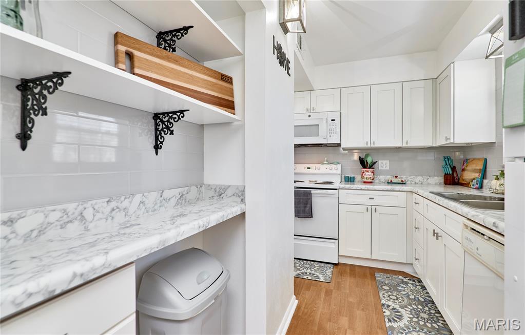 Chateau De Ville Condo Sec - Residential