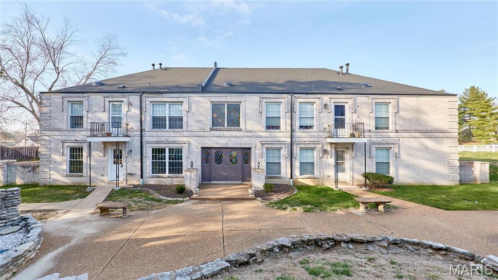 Chateau De Ville Condo Sec - Residential