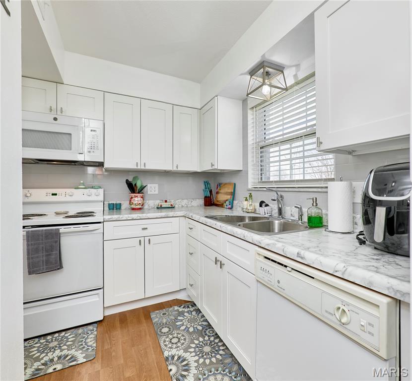 Chateau De Ville Condo Sec - Residential