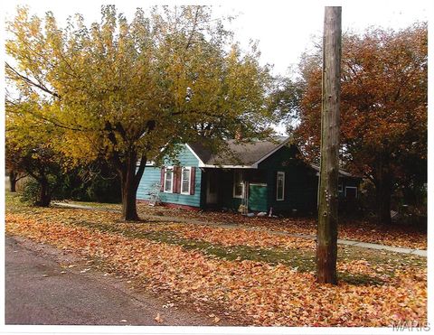 Photo of 475 S PEARL St, Waverly, IL 62692 (MLS # 25081683)