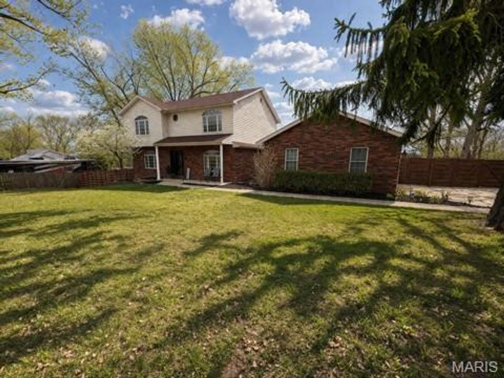 Photo of 17065 Lemming Lane, St Robert, MO 65584 (MLS # 26021133)