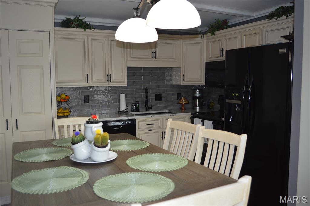 Carroll Wood Condo - Residential