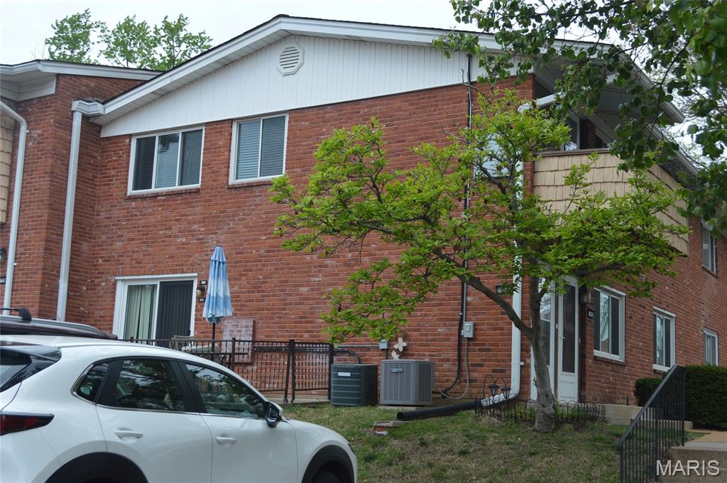 Carroll Wood Condo - Residential