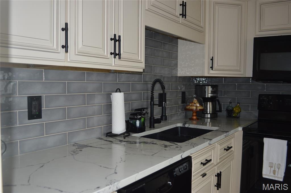 Carroll Wood Condo - Residential