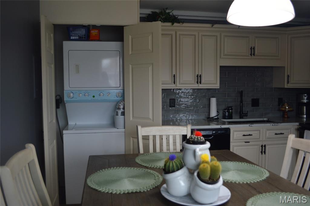 Carroll Wood Condo - Residential