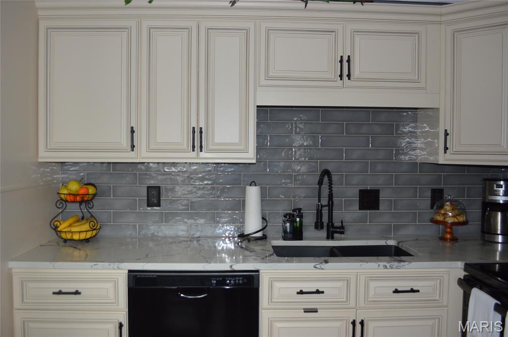 Carroll Wood Condo - Residential