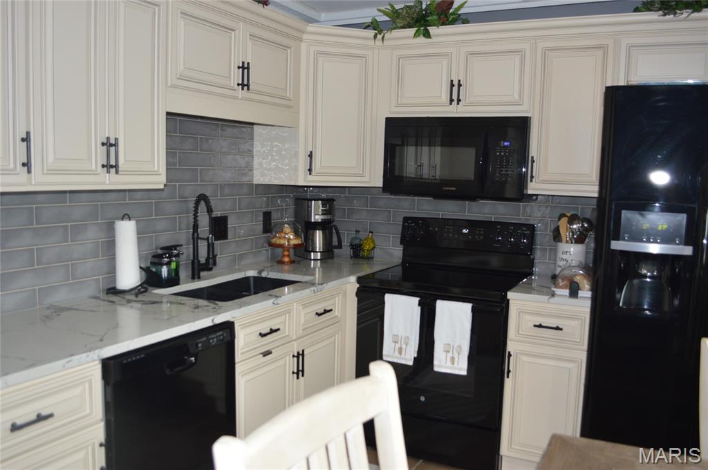 Carroll Wood Condo - Residential