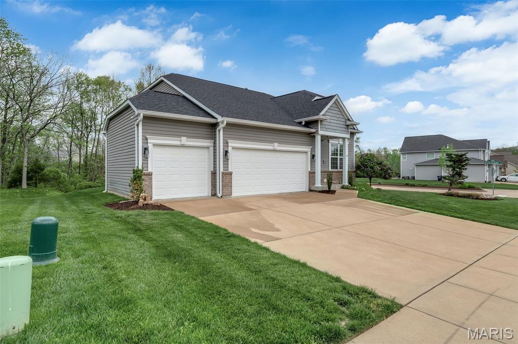 917 Summit Oaks Drive