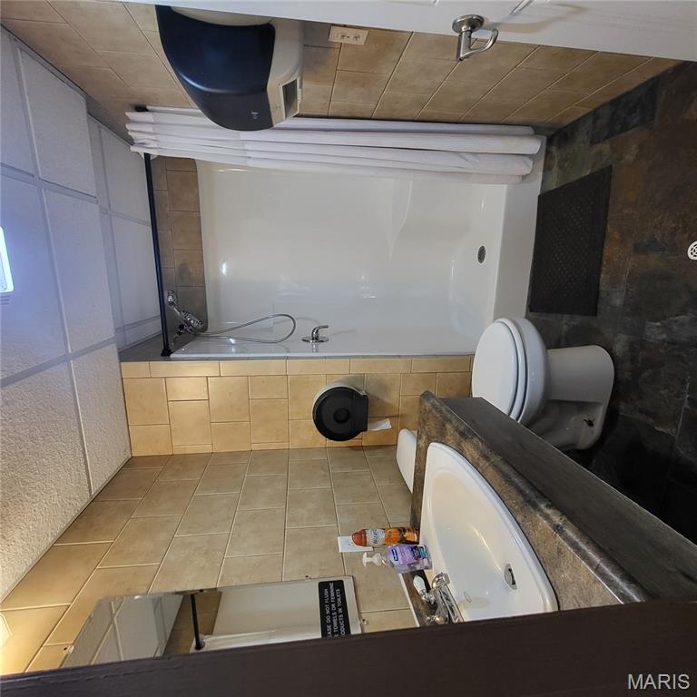 Lake Drive Subdivision - Residential Income