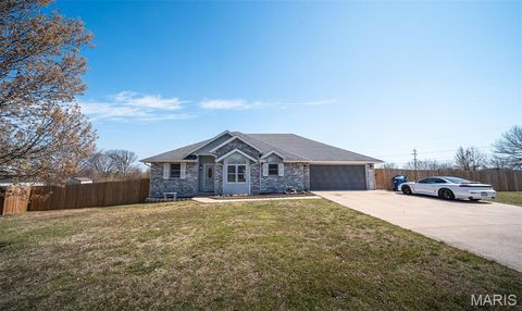 1312 Woodspice Trail Lebanon MO 65536