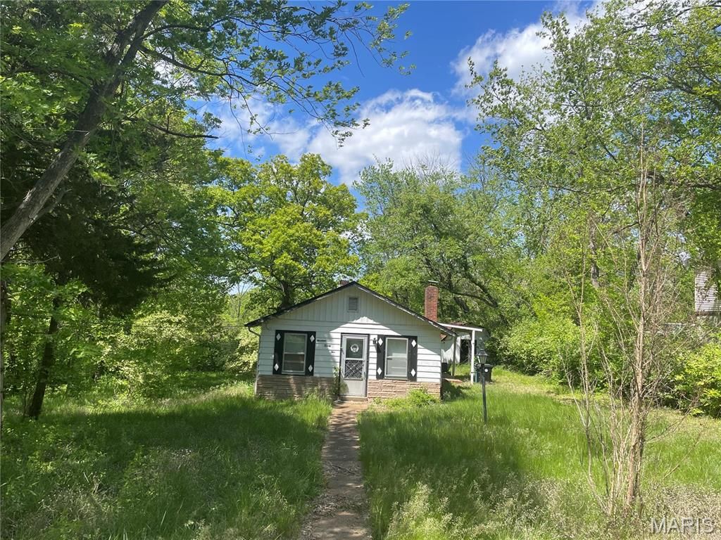 Photo of 1925 W Woodbine Ave Ave, Kirkwood, MO 63122 (MLS # 25021022)