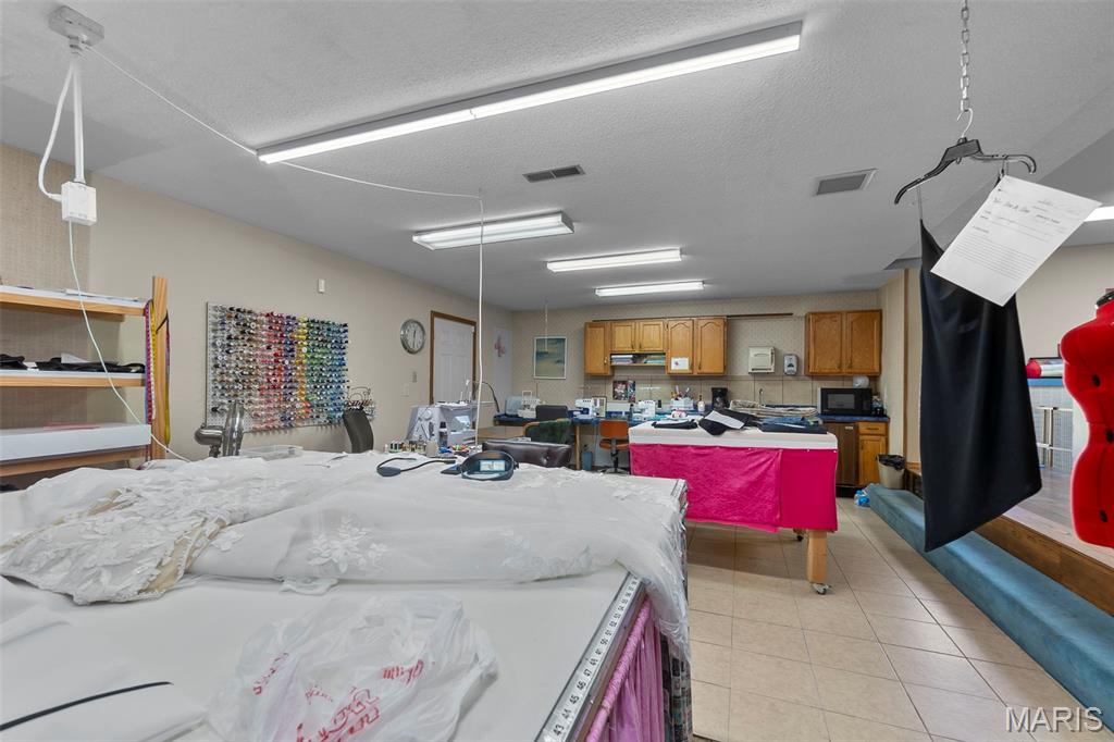 Harris - Commercial Sale