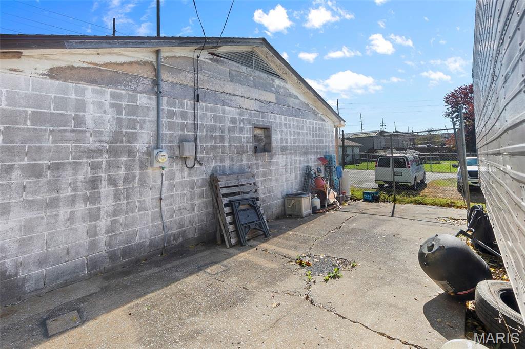 Harris - Commercial Sale