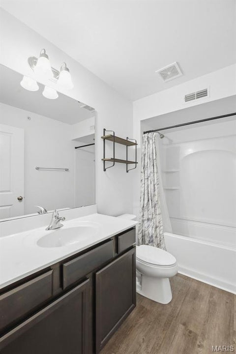 Tiny photo for 321 Bordeaux Way, St Peters, MO 63376 (MLS # 26068921)