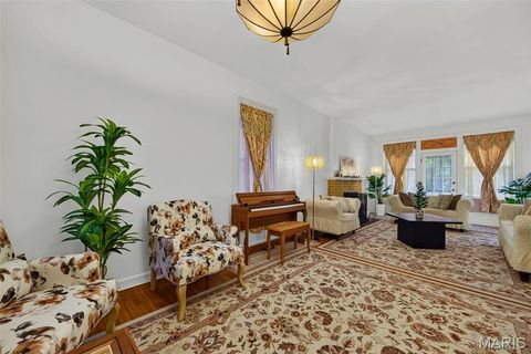 Tiny photo for 5553 Waterman Boulevard #1E, St Louis, MO 63112 (MLS # 26046365)