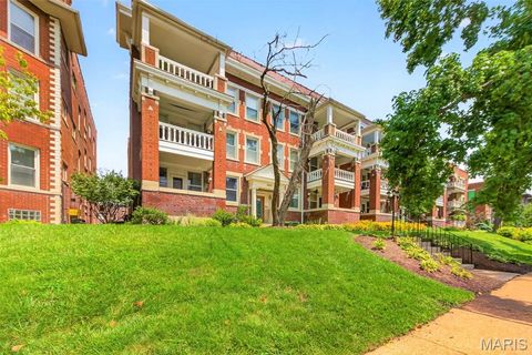 Tiny photo for 5553 Waterman Boulevard #1E, St Louis, MO 63112 (MLS # 26046365)