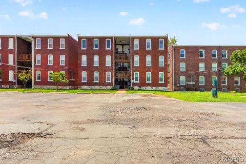 Tiny photo for 5553 Waterman Boulevard #1E, St Louis, MO 63112 (MLS # 26046365)