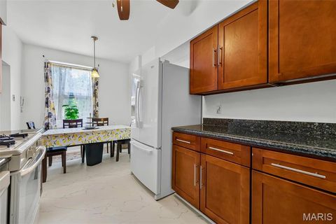 Tiny photo for 5553 Waterman Boulevard #1E, St Louis, MO 63112 (MLS # 26046365)