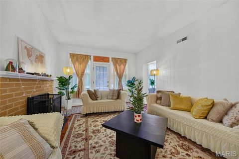 Tiny photo for 5553 Waterman Boulevard #1E, St Louis, MO 63112 (MLS # 26046365)