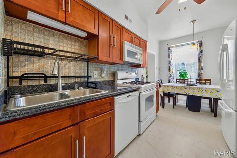 Tiny photo for 5553 Waterman Boulevard #1E, St Louis, MO 63112 (MLS # 26046365)