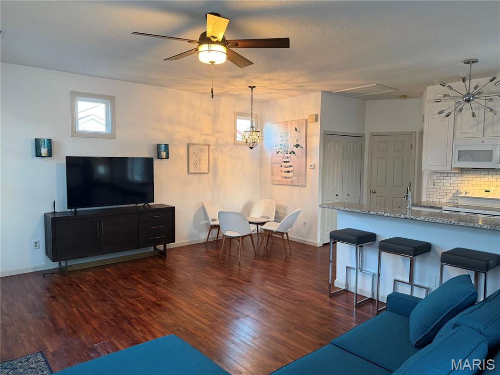 East Lime Kiln Condo #1 - Residential