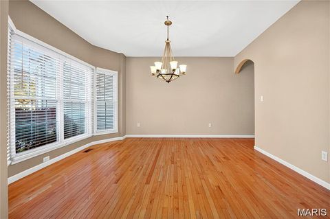 Tiny photo for 811 Wheaton Way, Creve Coeur, MO 63141 (MLS # 26006821)