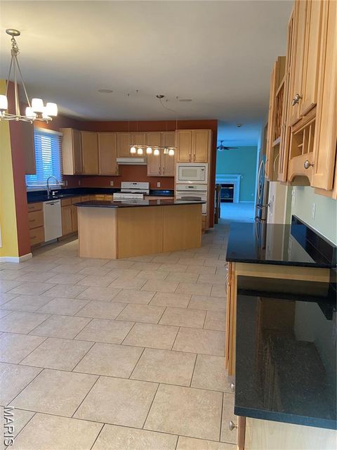 Tiny photo for 811 Wheaton Way, Creve Coeur, MO 63141 (MLS # 26006821)