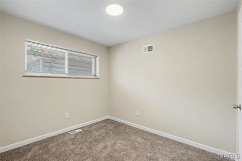 Tiny photo for 6670 Kenwood Drive, Northwoods, MO 63121 (MLS # 26028506)