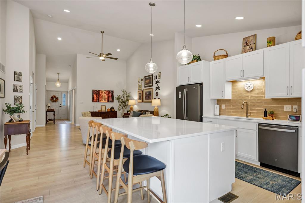 5312 Lakepath Way