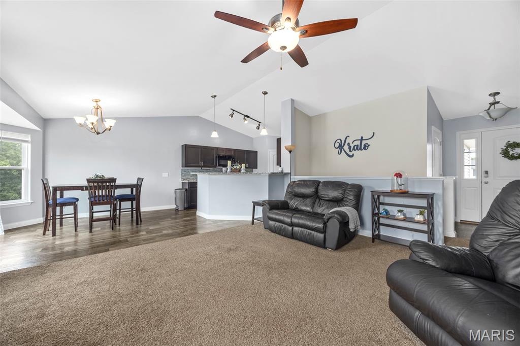 Falcons Crest - Residential