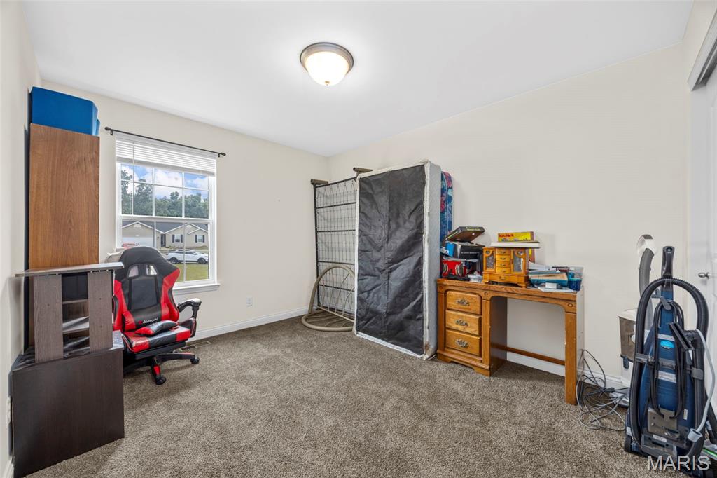 Falcons Crest - Residential