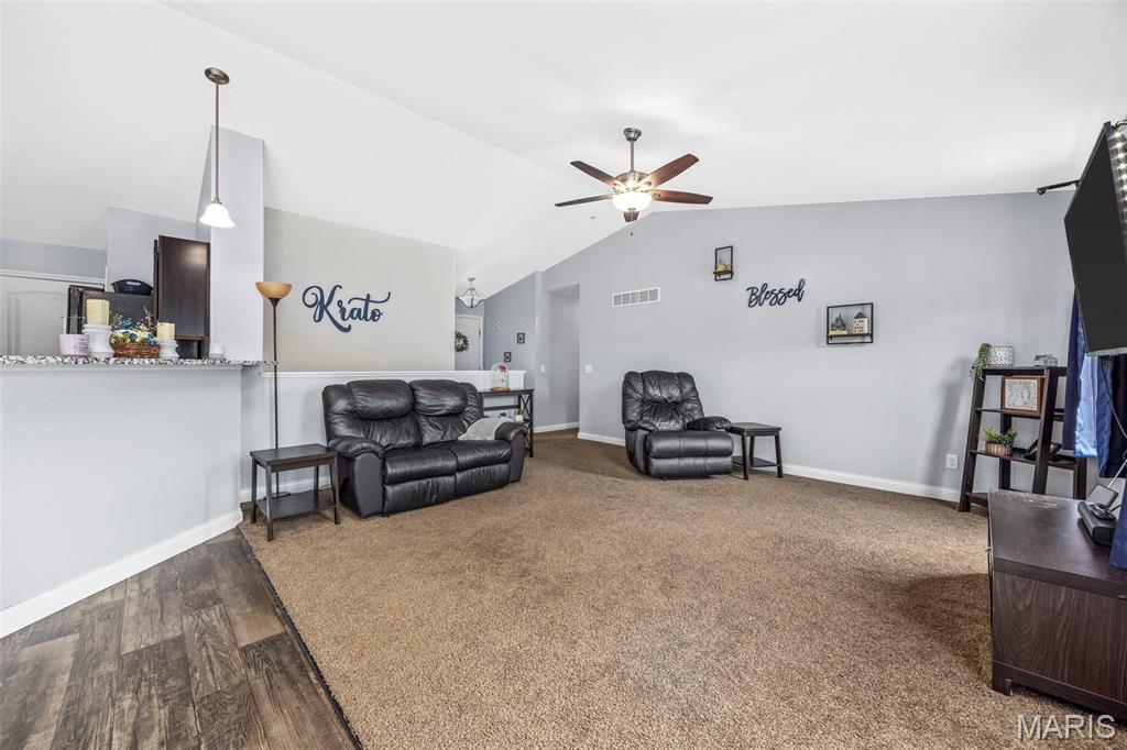 Falcons Crest - Residential