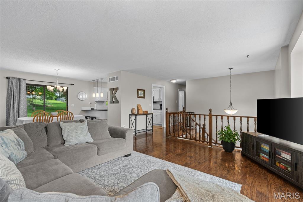 56 Oxford Drive