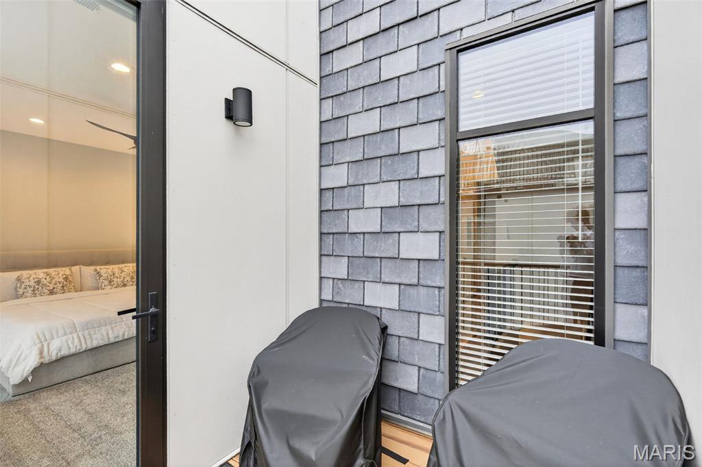 Artizen/West Pine Twnhms - Residential