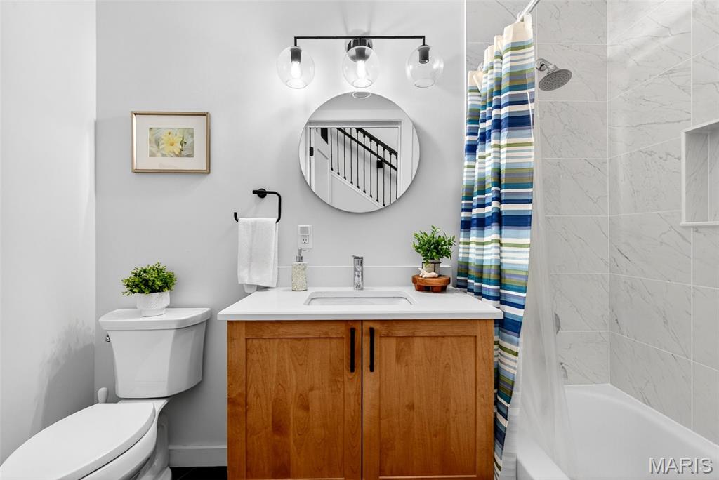 Artizen/West Pine Twnhms - Residential