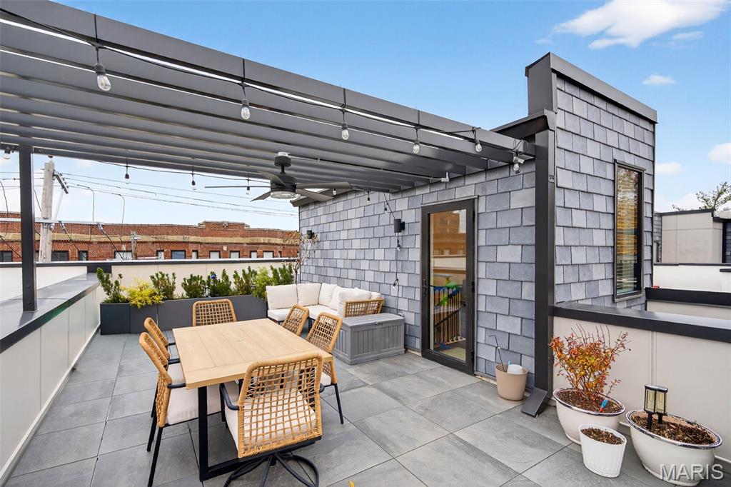 Artizen/West Pine Twnhms - Residential