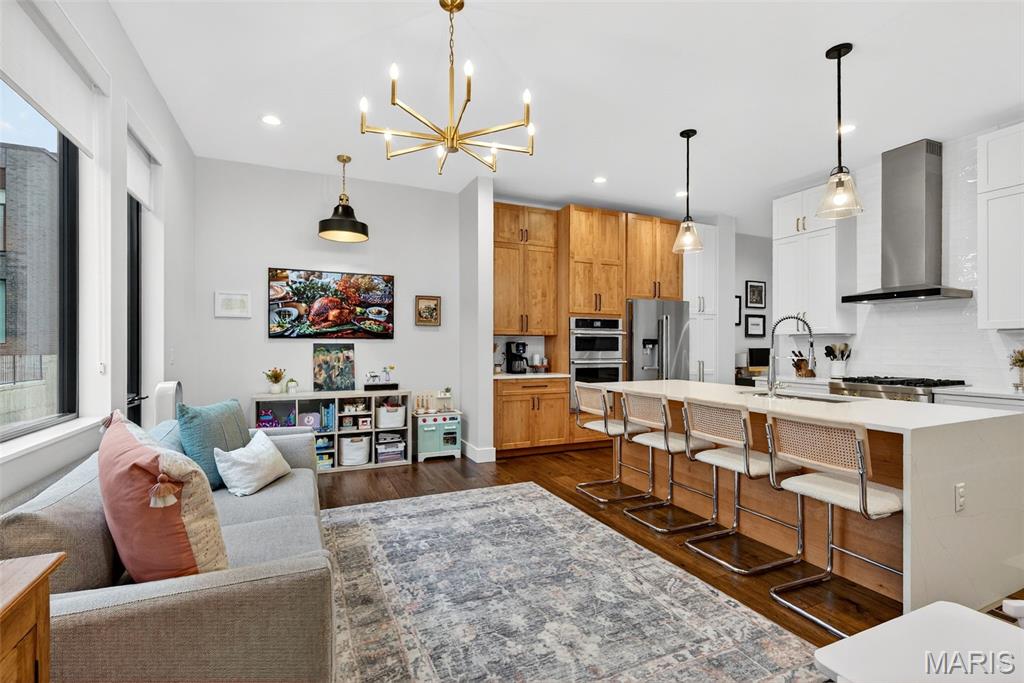 Artizen/West Pine Twnhms - Residential