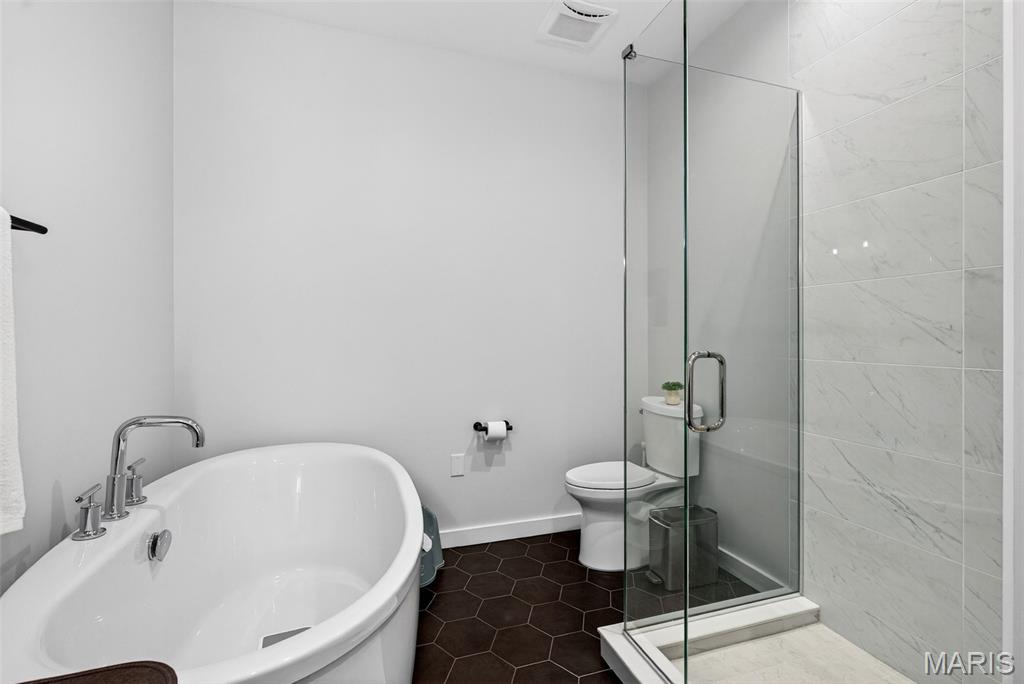 Artizen/West Pine Twnhms - Residential