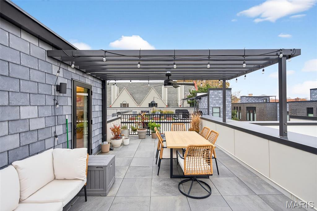 Artizen/West Pine Twnhms - Residential