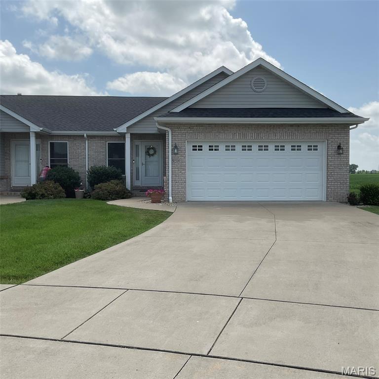 Photo 1 of 28 — 95 CRIMSON CT B, Highland, IL 62249