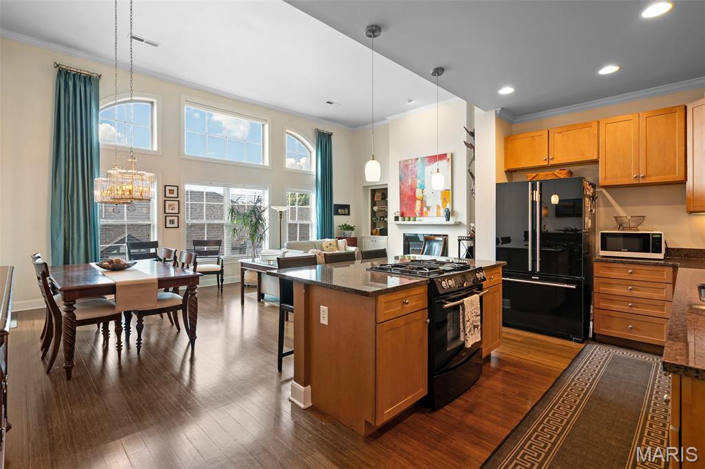 Compton Gate Condos - Residential