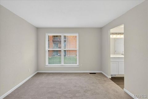 Tiny photo for 1977 Hunting Lake Court #1977, Kirkwood, MO 63122 (MLS # 26003285)