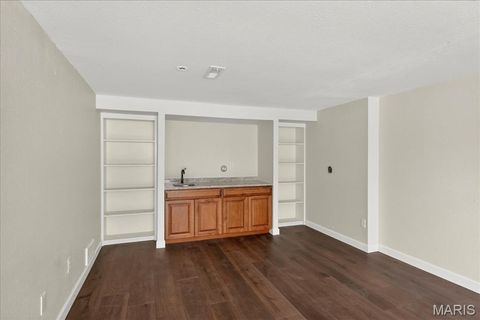 Tiny photo for 1977 Hunting Lake Court #1977, Kirkwood, MO 63122 (MLS # 26003285)