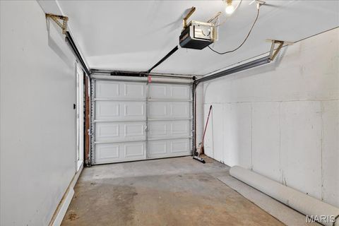 Tiny photo for 1977 Hunting Lake Court #1977, Kirkwood, MO 63122 (MLS # 26003285)